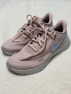 NIKE Running Shoes Light Pink and Light Blue